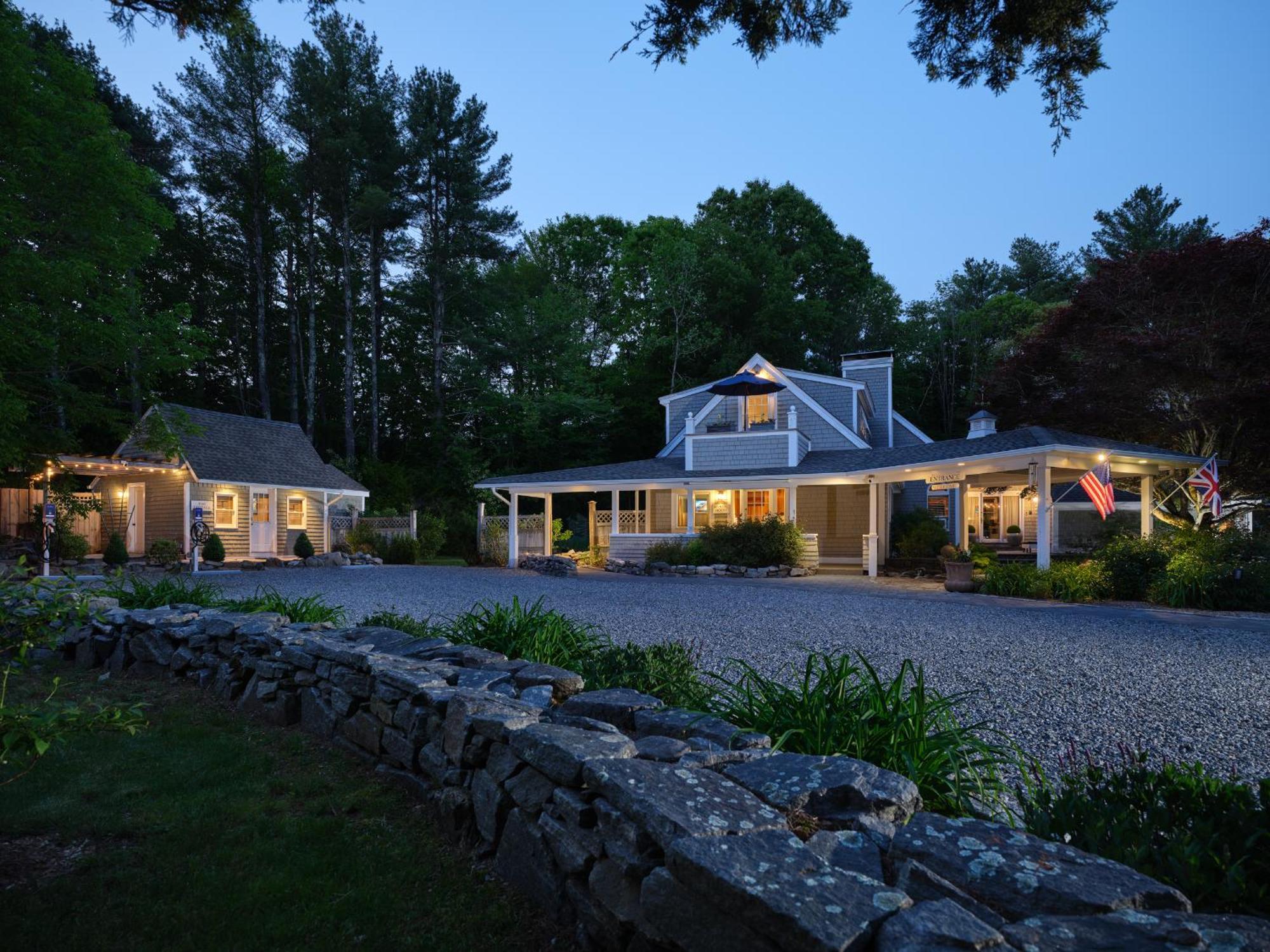Abbey'S Lantern Hill Inn Ledyard Center Exterior photo
